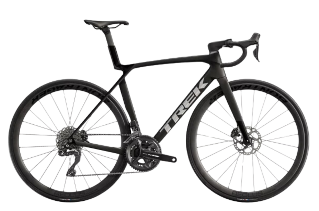 C.lesvelos-Trek-Madone-SL6-noir-2025-VeloDeRoute-AERO