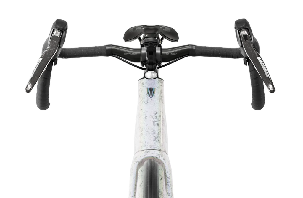 C.lesvelos-Trek-Domane+-SL-7-AXS-Mother of PearlSilver Marble-vue3