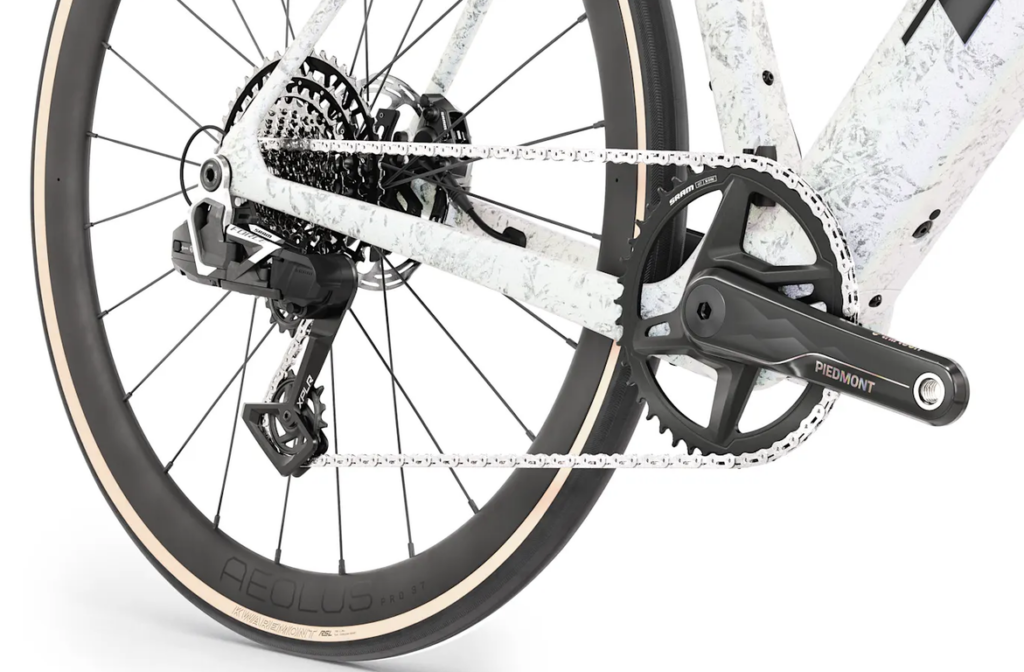 C.lesvelos-Trek-Domane+-SL-7-AXS-Mother of PearlSilver Marble-vue5