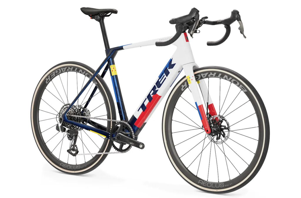 C.lesvelos-Trek-Domane+-SL-9-AXS-Navy SmokeTrek White-vue2