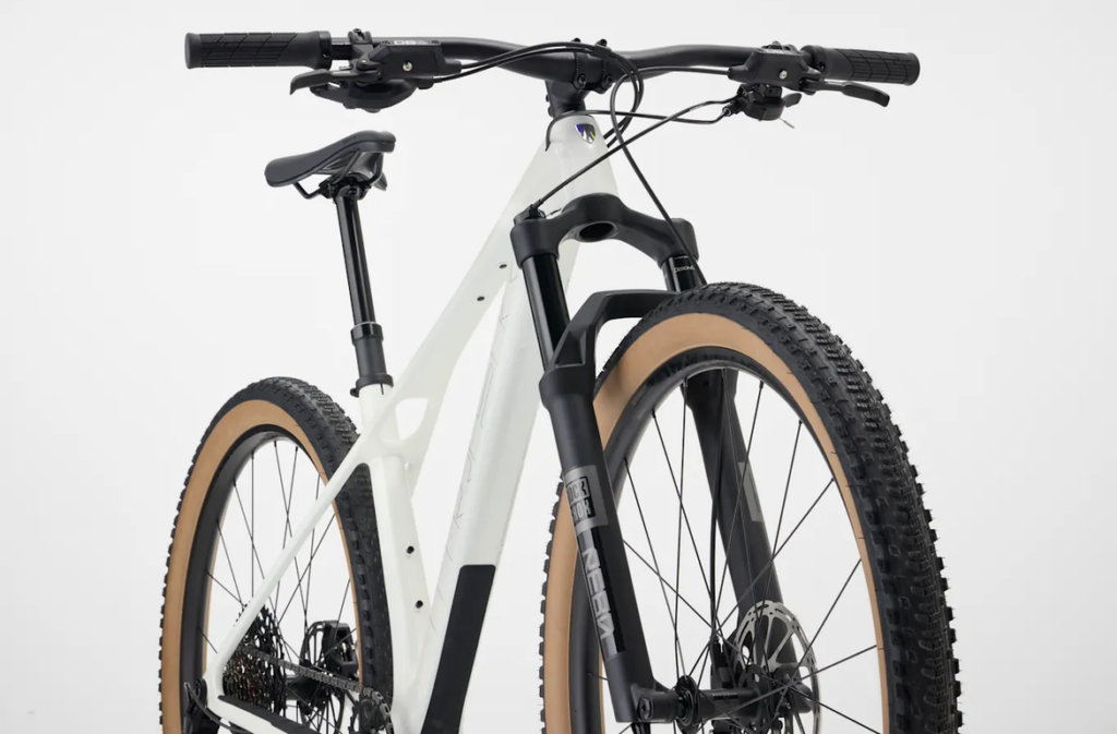 C.lesvelos-Trek-Procaliber-9.6-Crystal White-vue4
