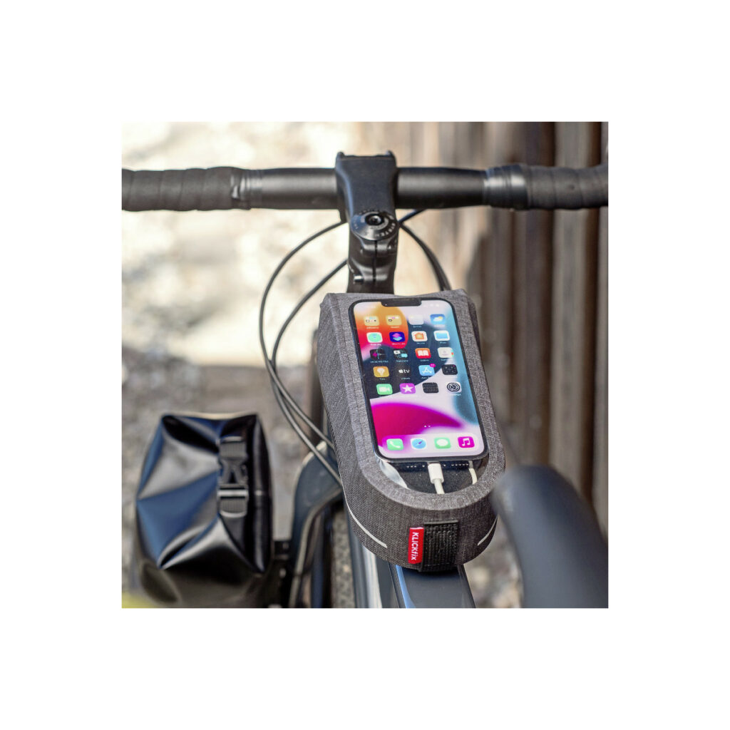 sacoche-etanche-avec-compartiment-smartphone-pour-cadre-vue3