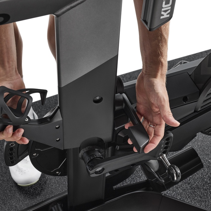 Clesvélos-home-trainer-wahoo-kickr-bike-pro3 Clesvélos-home-trainer-wahoo-kickr-bike-pro3