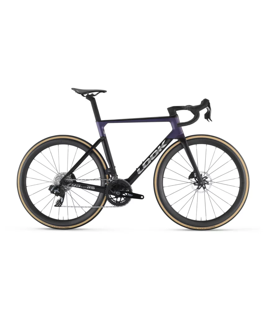 C.lesvelos-competition-look-795-Blade-2-violet noir-vue1